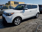 2016 Kia Soul  White vin: KNDJN2A24G7360021