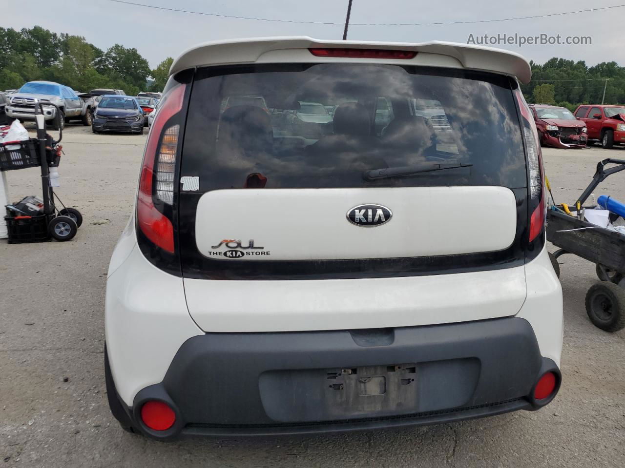 2016 Kia Soul  Белый vin: KNDJN2A24G7360648