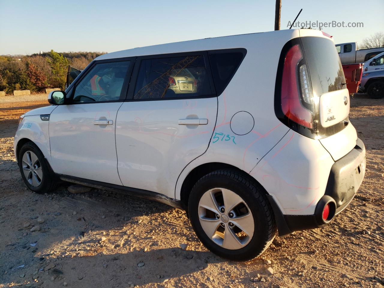 2016 Kia Soul  White vin: KNDJN2A25G7397076