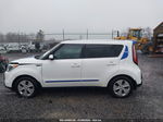 2016 Kia Soul   White vin: KNDJN2A25G7846885