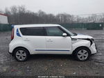 2016 Kia Soul   White vin: KNDJN2A25G7846885