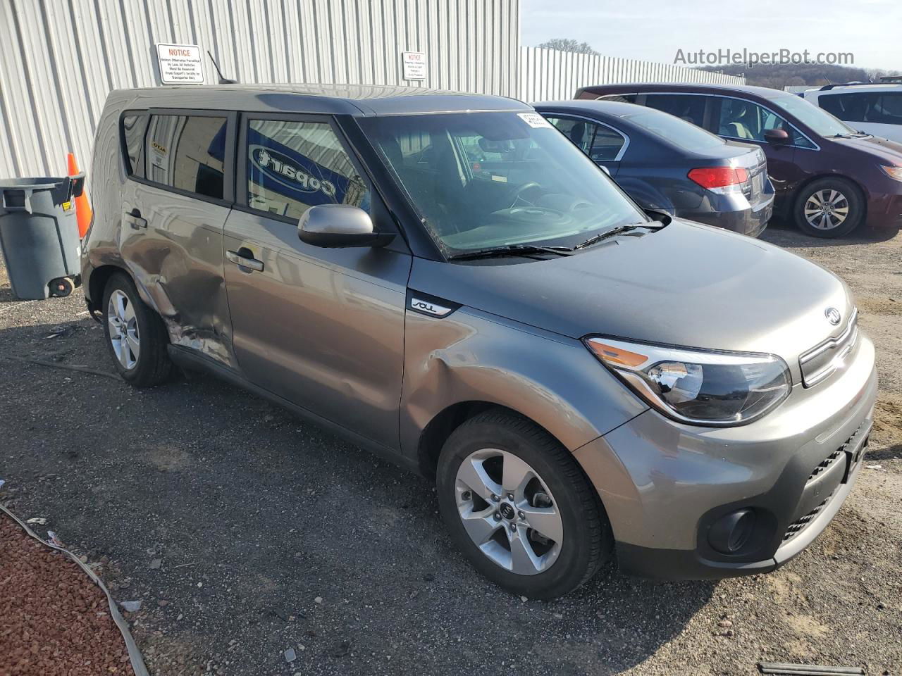 2019 Kia Soul  Gray vin: KNDJN2A25K7669568