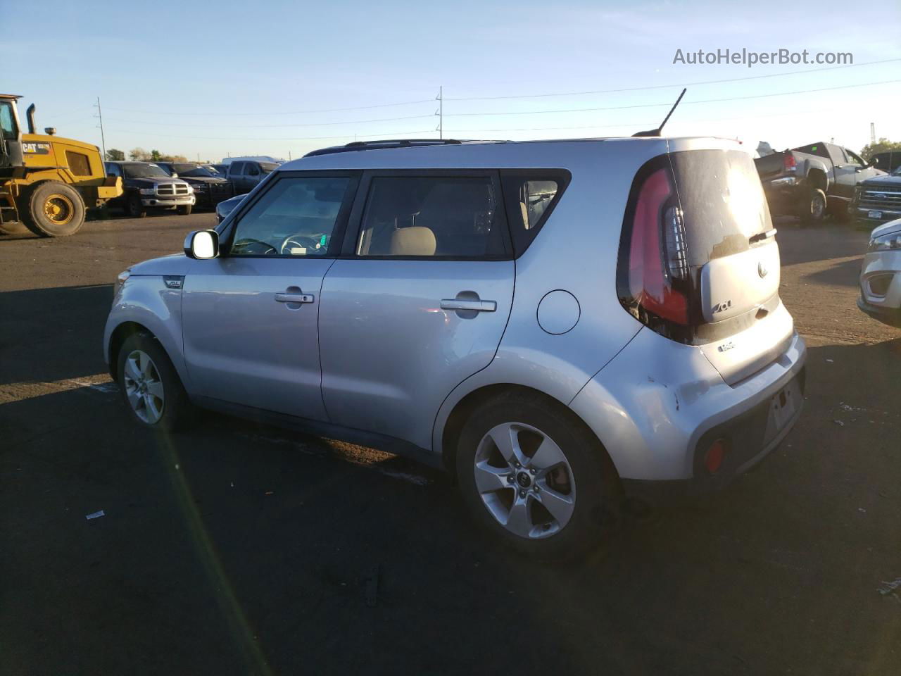 2019 Kia Soul  Silver vin: KNDJN2A26K7010818