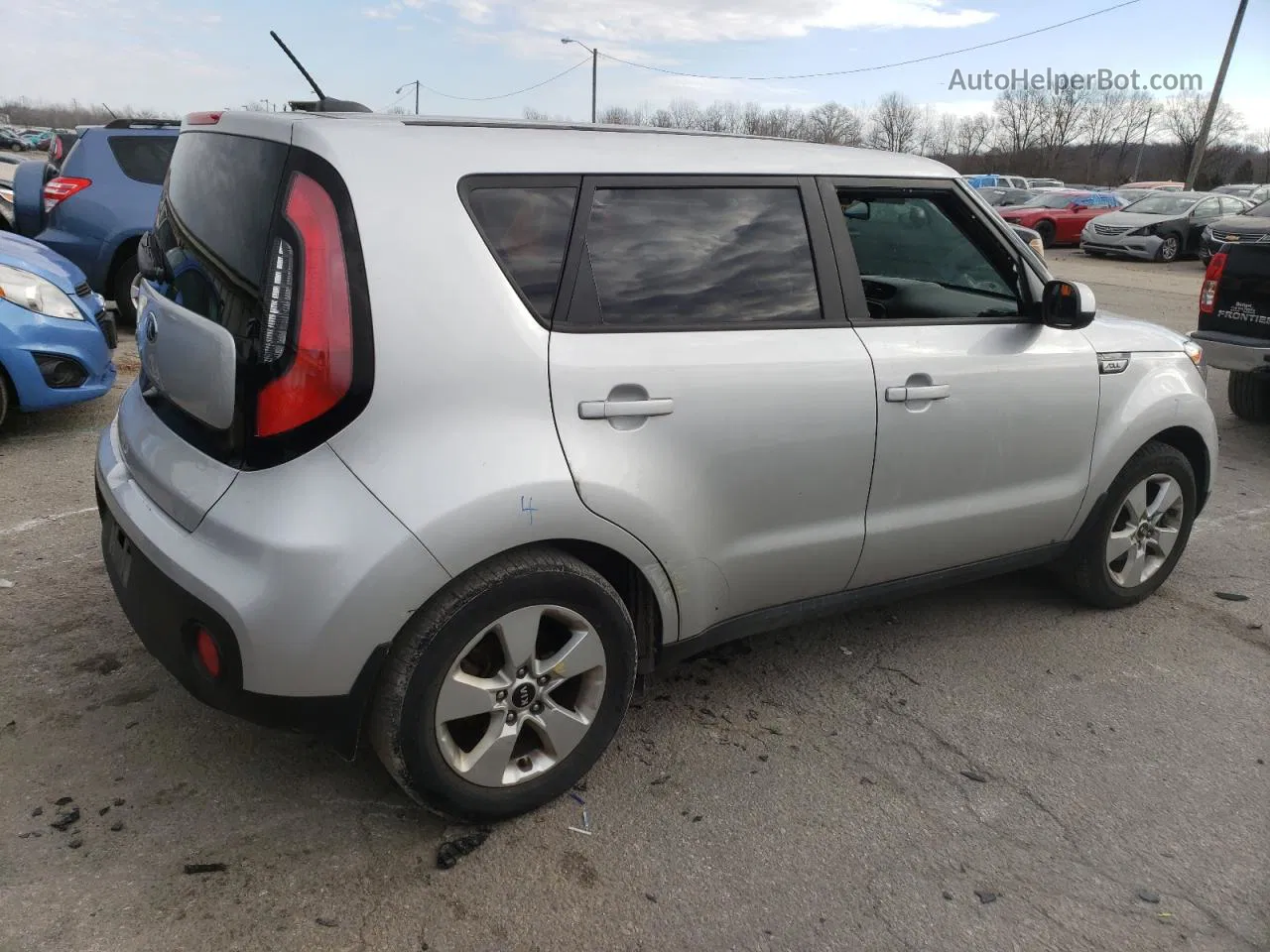 2019 Kia Soul  Gray vin: KNDJN2A26K7677498