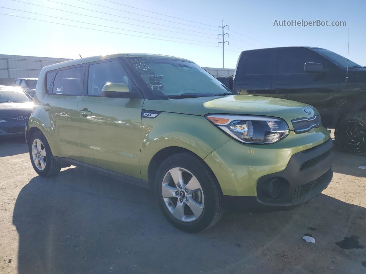 2019 Kia Soul  Green vin: KNDJN2A26K7917892