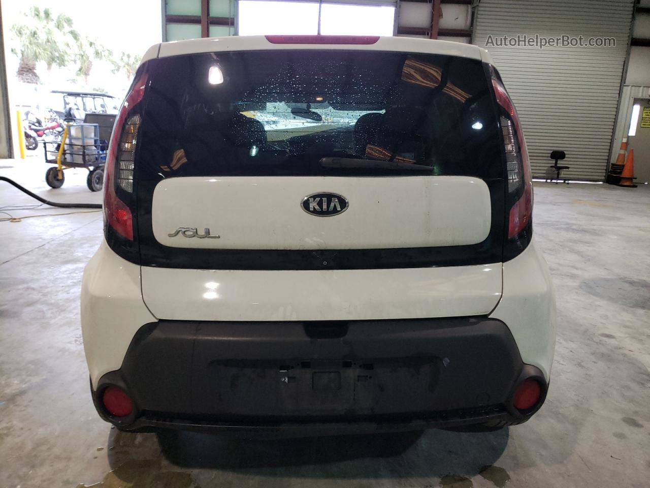 2016 Kia Soul  White vin: KNDJN2A27G7251326