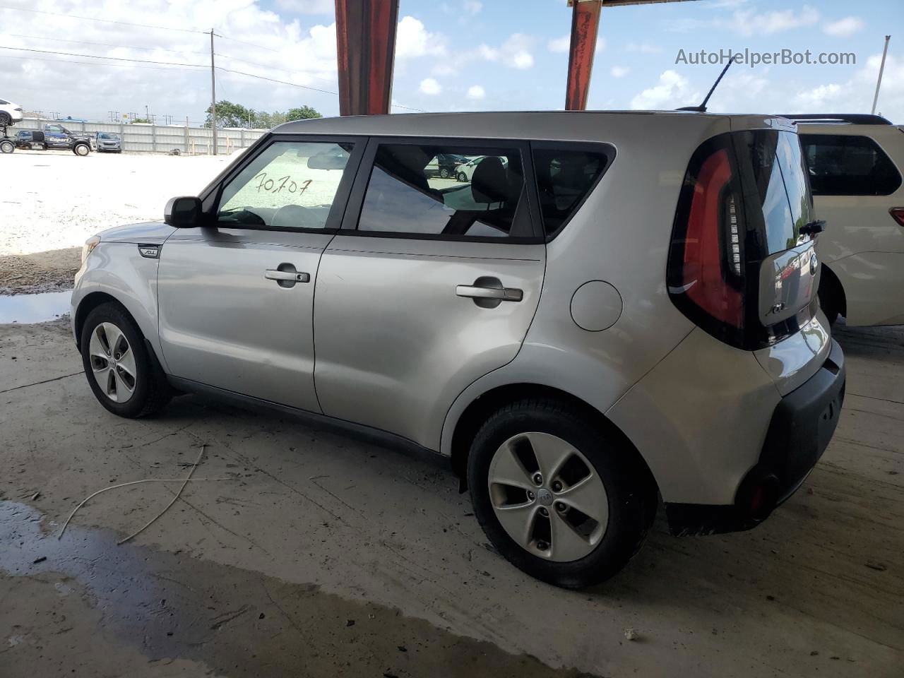 2016 Kia Soul  Серебряный vin: KNDJN2A27G7823690