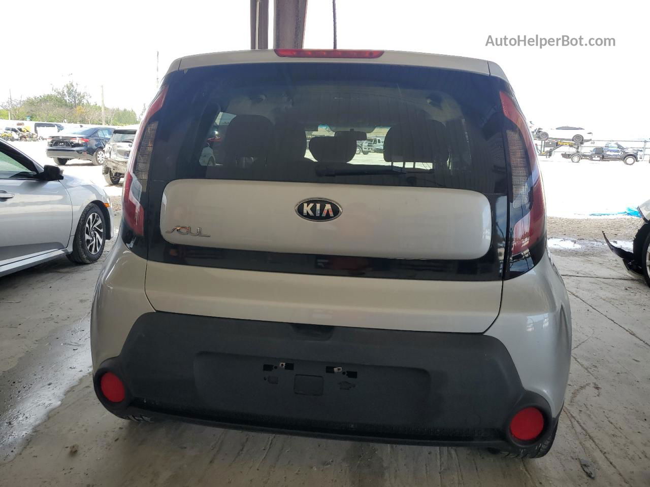 2016 Kia Soul  Silver vin: KNDJN2A27G7823690