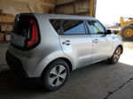 2016 Kia Soul  Серебряный vin: KNDJN2A27G7840523