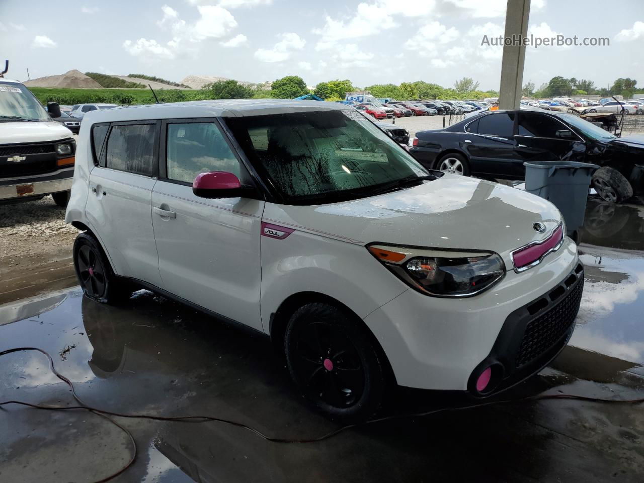 2016 Kia Soul  White vin: KNDJN2A27G7846886