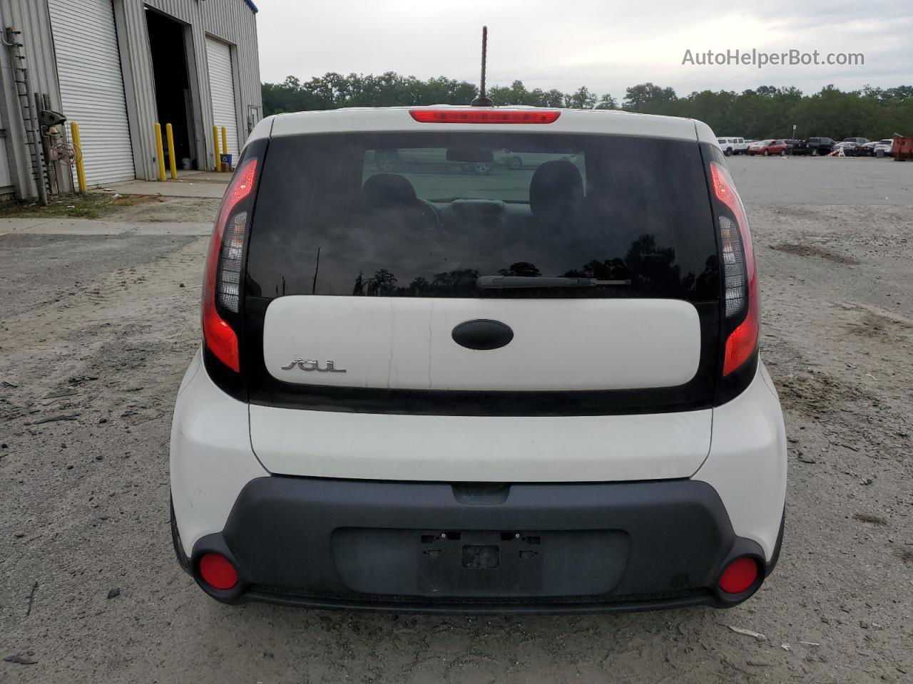 2016 Kia Soul  White vin: KNDJN2A28G7250556