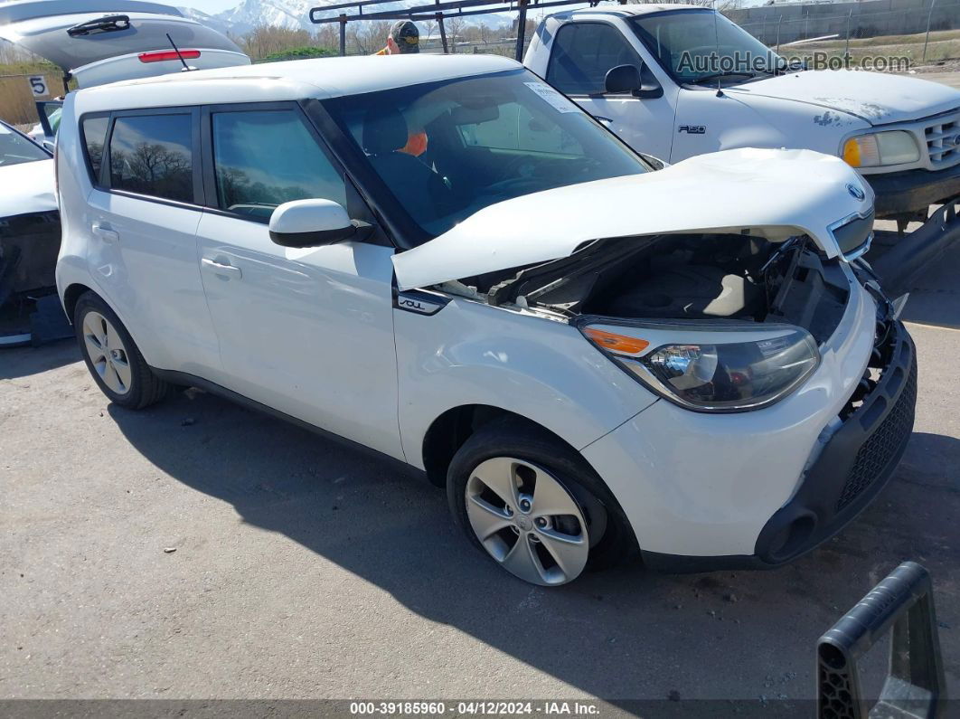 2016 Kia Soul   White vin: KNDJN2A28G7293875