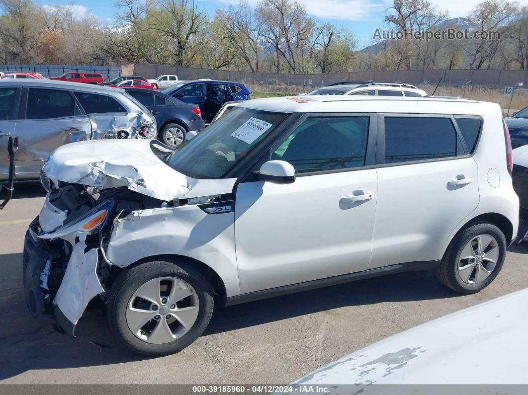 2016 Kia Soul   Белый vin: KNDJN2A28G7293875