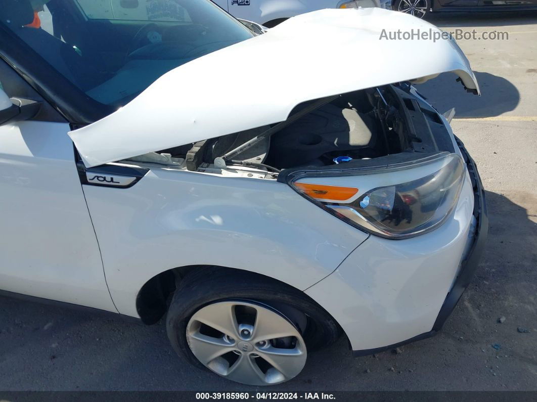 2016 Kia Soul   Белый vin: KNDJN2A28G7293875