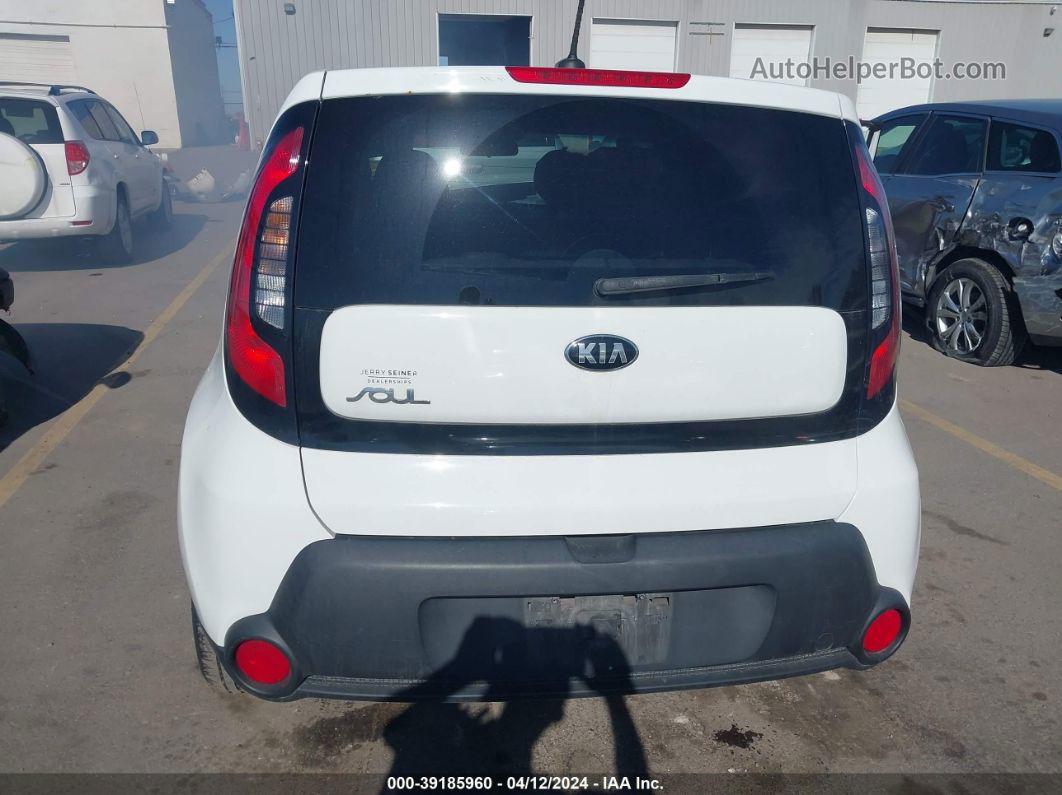 2016 Kia Soul   White vin: KNDJN2A28G7293875