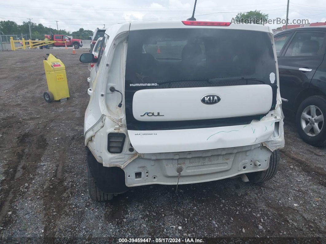 2016 Kia Soul   White vin: KNDJN2A28G7365612