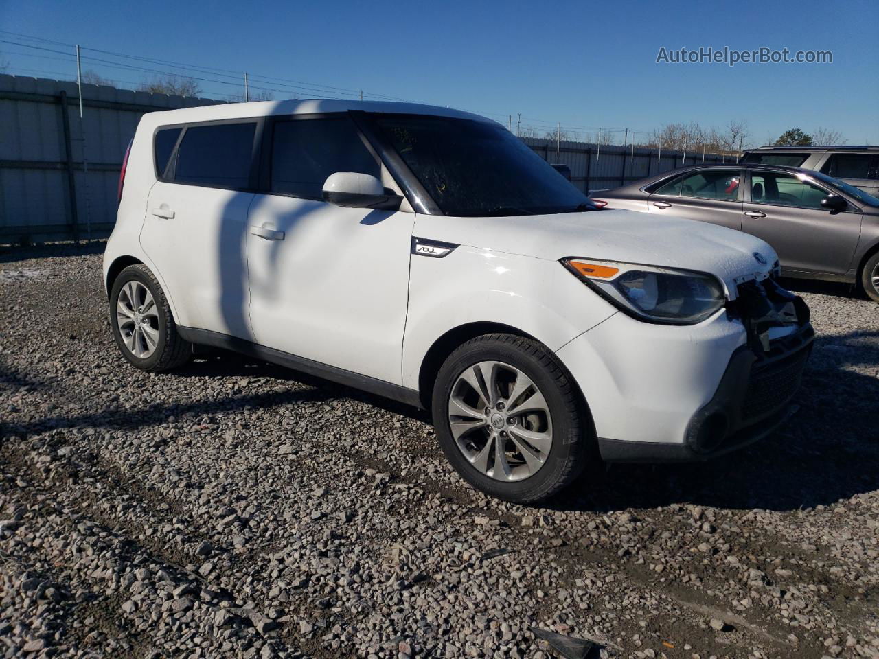 2016 Kia Soul  White vin: KNDJN2A28G7376156