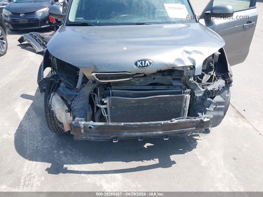 2016 Kia Soul   Silver vin: KNDJN2A28G7397184