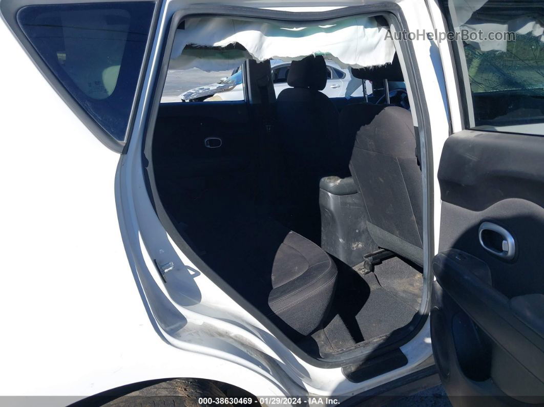 2019 Kia Soul   White vin: KNDJN2A28K7008066
