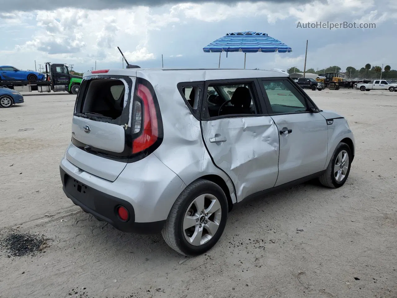 2019 Kia Soul  Silver vin: KNDJN2A29K7018458