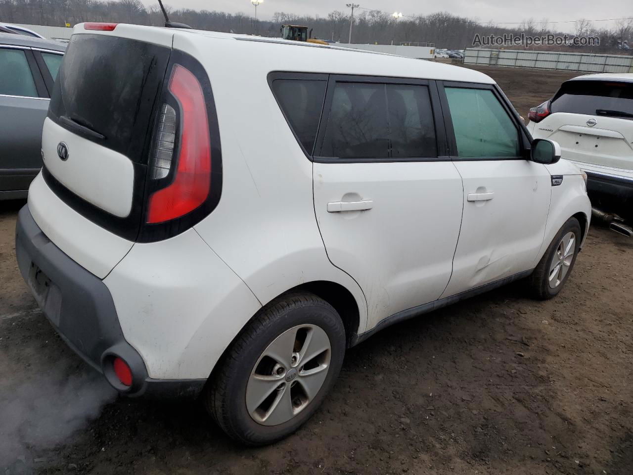 2016 Kia Soul  White vin: KNDJN2A2XG7401915