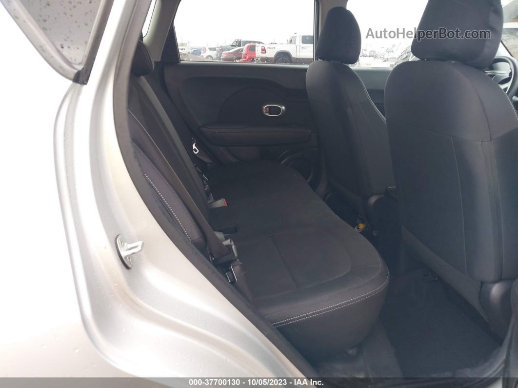 2019 Kia Soul Silver vin: KNDJN2A2XK7693624