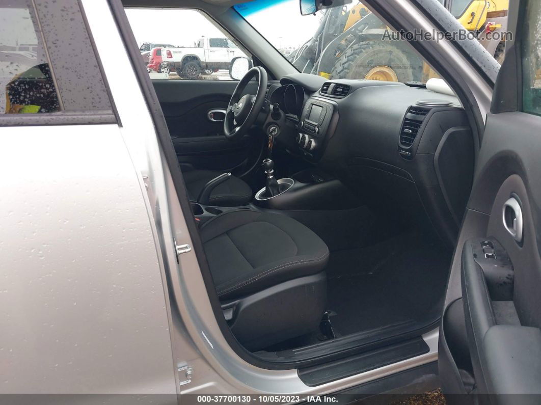 2019 Kia Soul Silver vin: KNDJN2A2XK7693624
