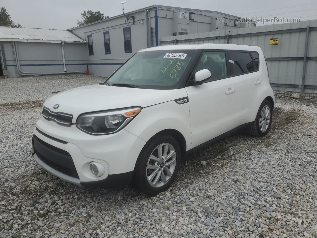 2019 Kia Soul + White vin: KNDJP3A51K7025785