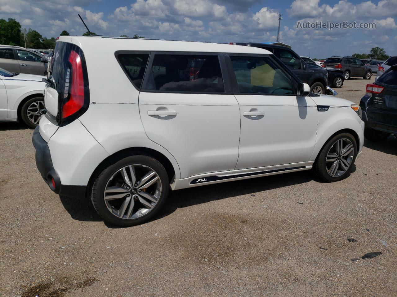 2016 Kia Soul + Белый vin: KNDJP3A52G7346600