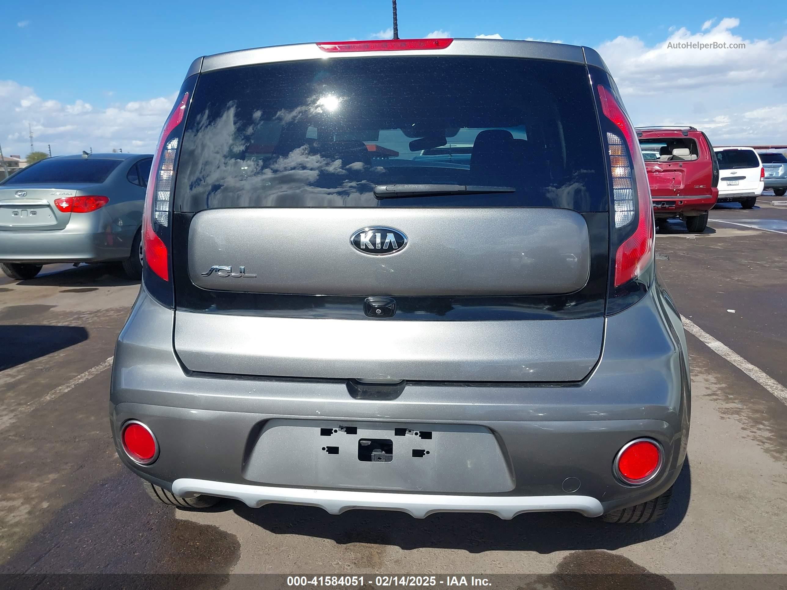2019 Kia Soul + Gray vin: KNDJP3A52K7007909