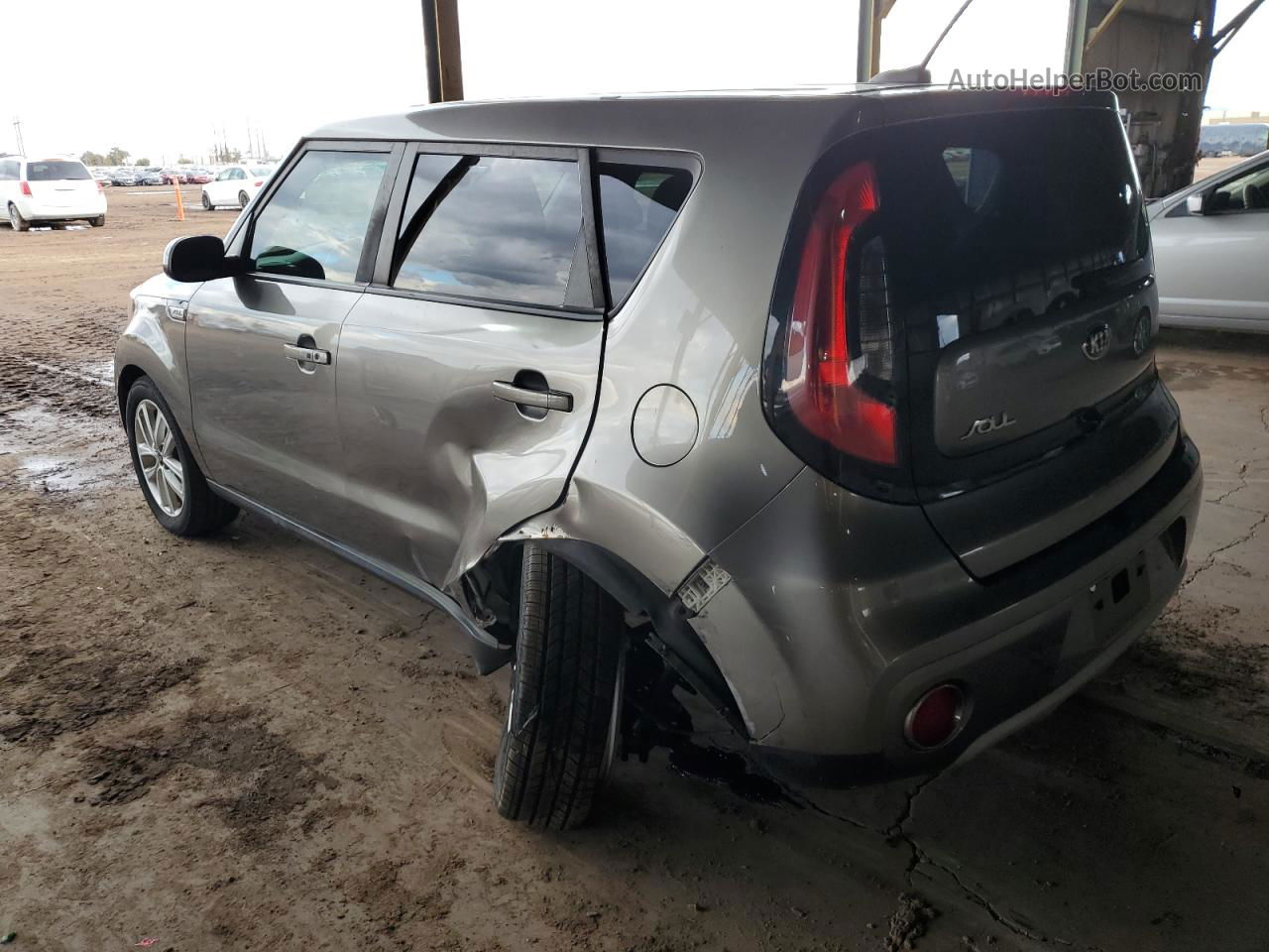 2019 Kia Soul + Серебряный vin: KNDJP3A53K7649183