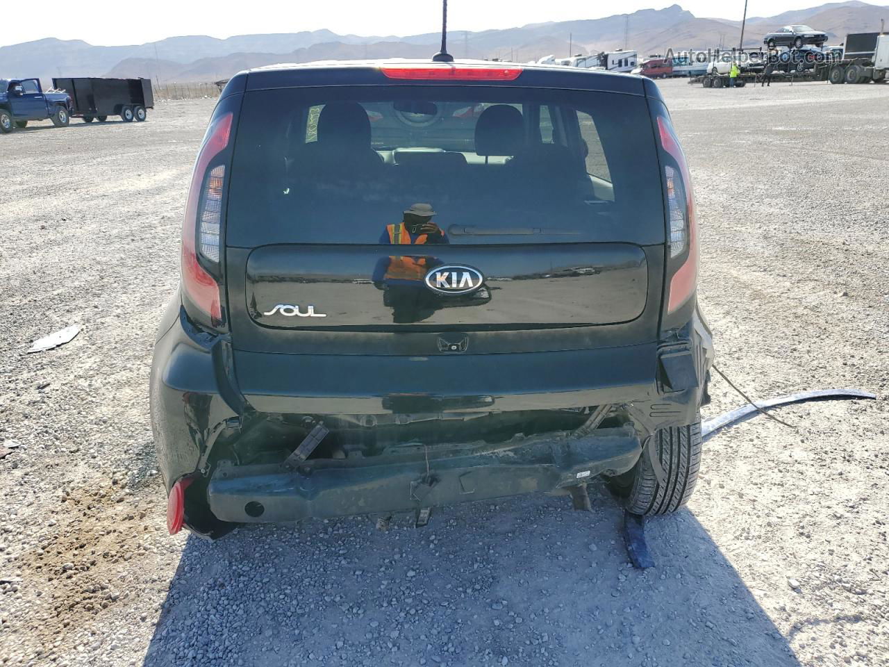 2016 Kia Soul + Black vin: KNDJP3A54G7253318