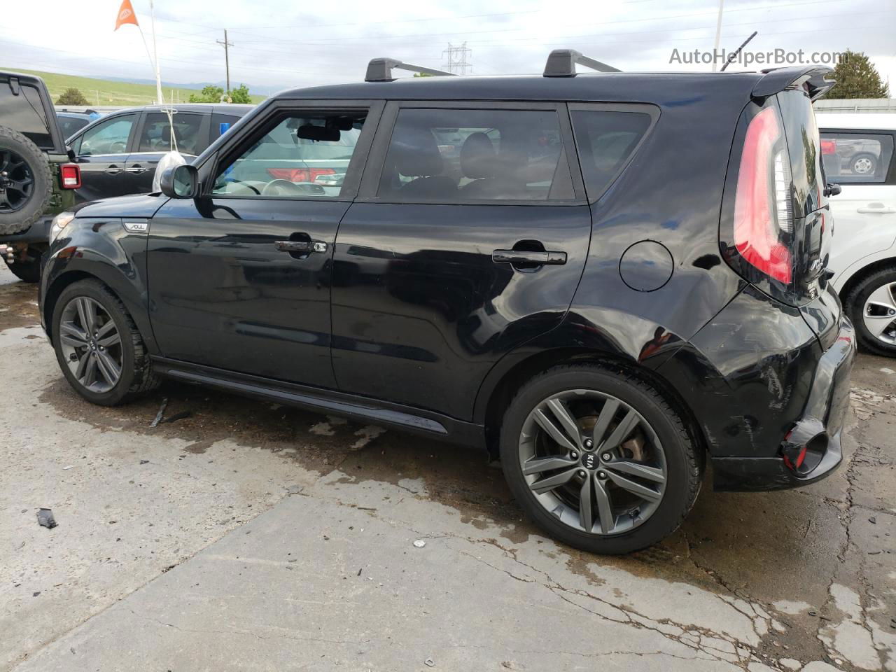 2016 Kia Soul + Black vin: KNDJP3A54G7365102