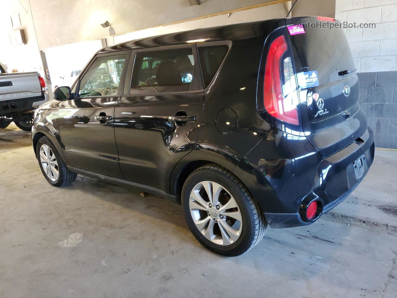 2016 Kia Soul + Black vin: KNDJP3A54G7370638