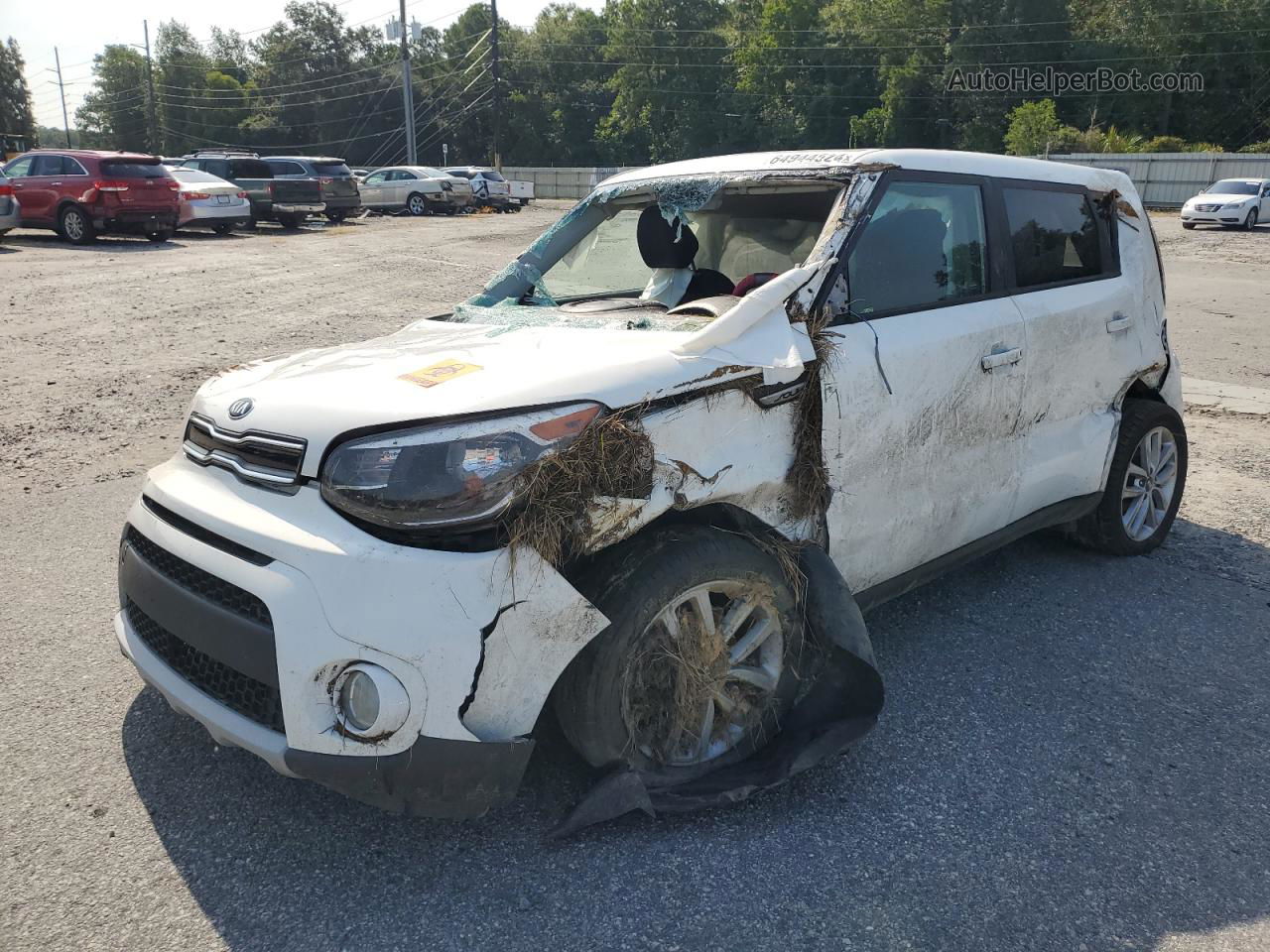 2019 Kia Soul + White vin: KNDJP3A54K7655591