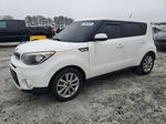 2019 Kia Soul + White vin: KNDJP3A55K7679799