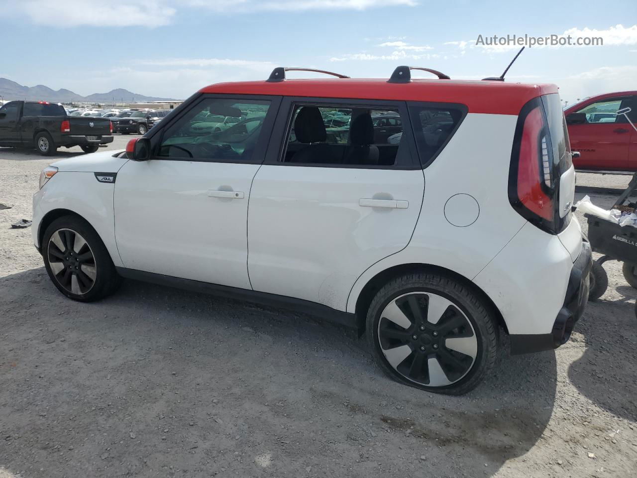 2016 Kia Soul + White vin: KNDJP3A56G7302616