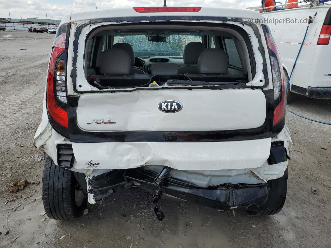 2016 Kia Soul + Белый vin: KNDJP3A57G7373551