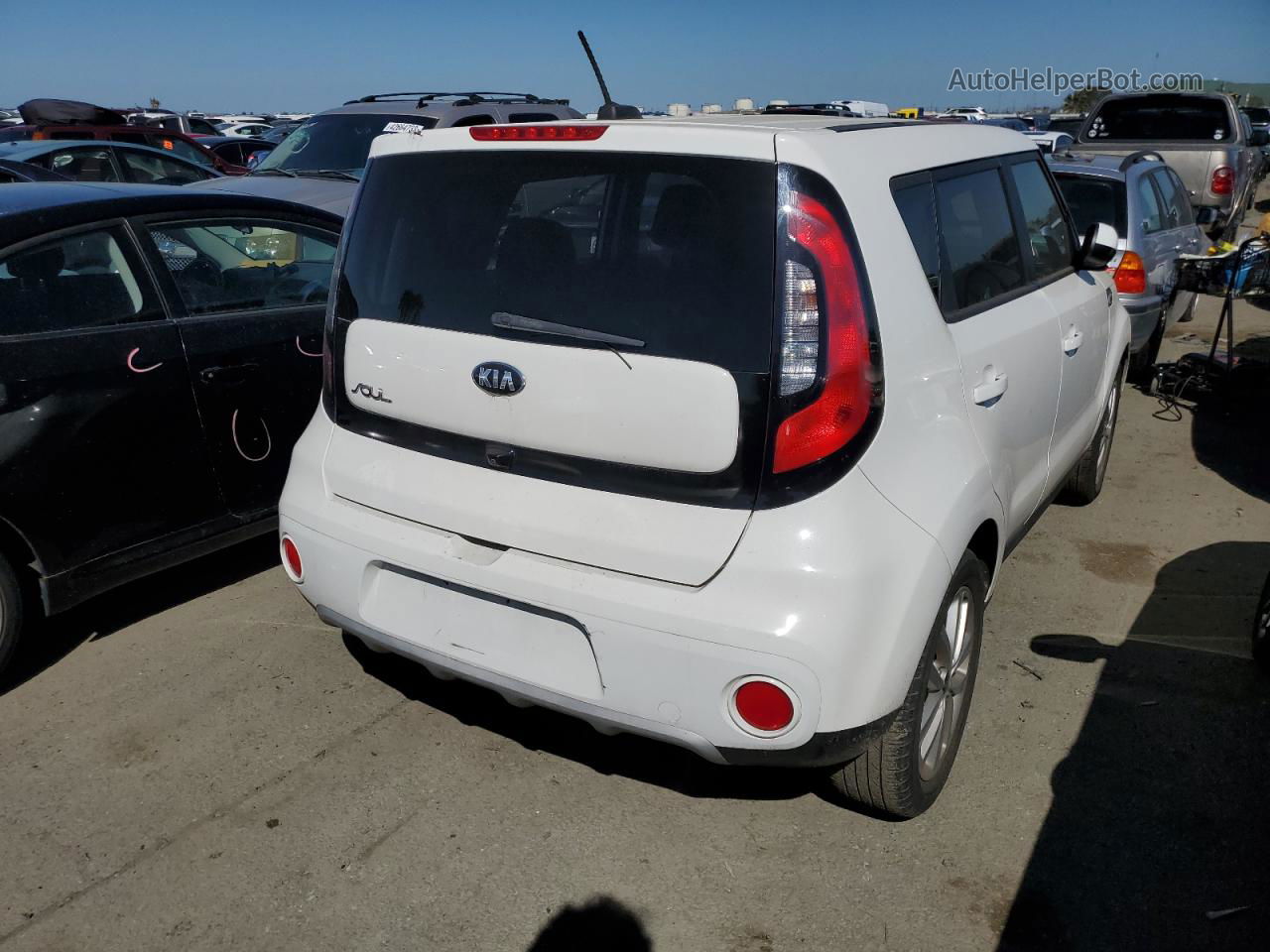 2019 Kia Soul + Белый vin: KNDJP3A57K7021868