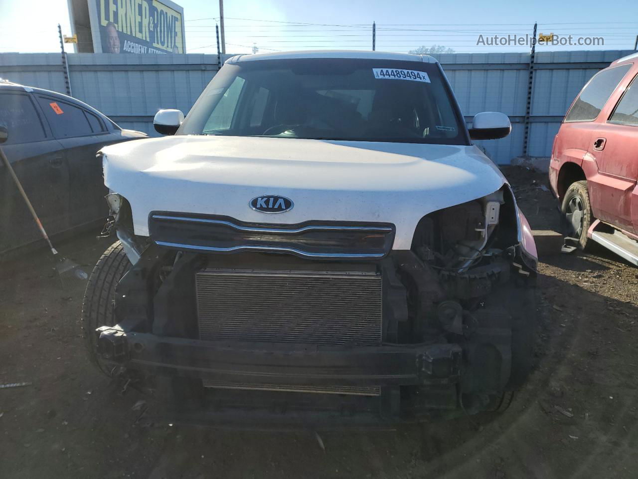 2019 Kia Soul + Белый vin: KNDJP3A57K7695034