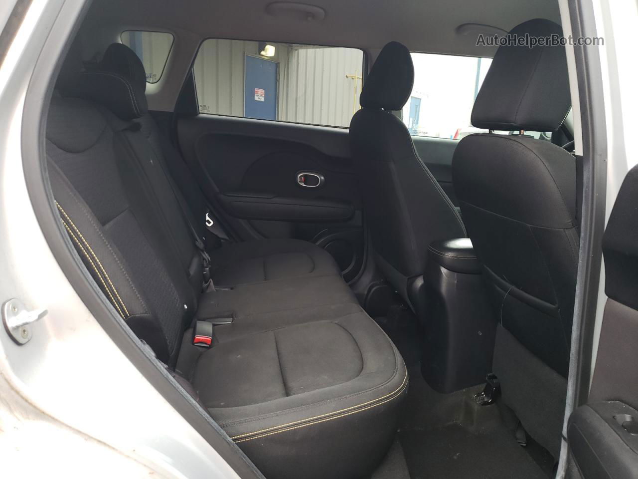 2016 Kia Soul + Серебряный vin: KNDJP3A58G7833946