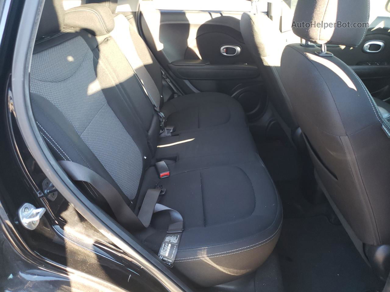 2019 Kia Soul + Black vin: KNDJP3A58K7665346