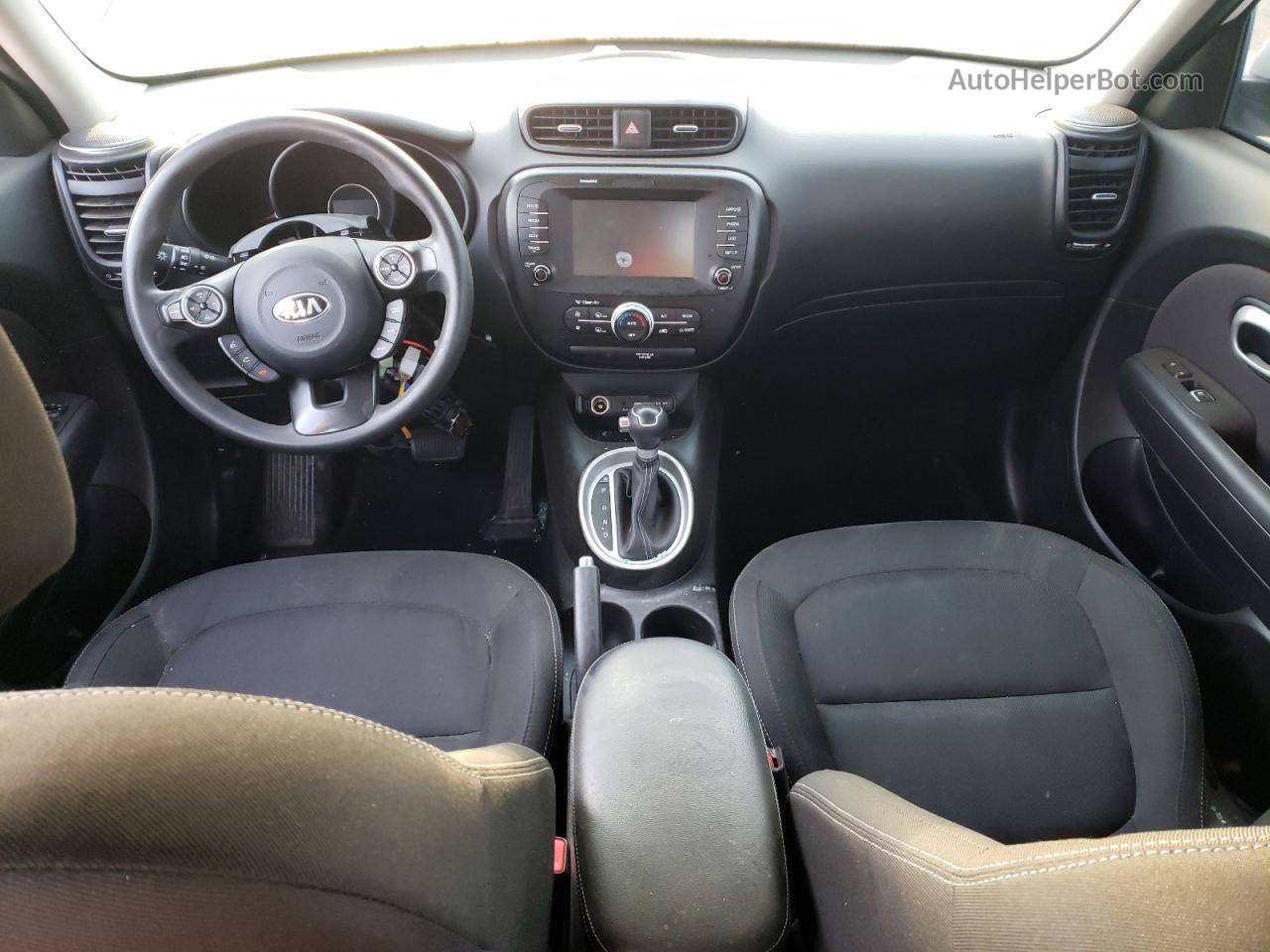 2019 Kia Soul + White vin: KNDJP3A58K7677559