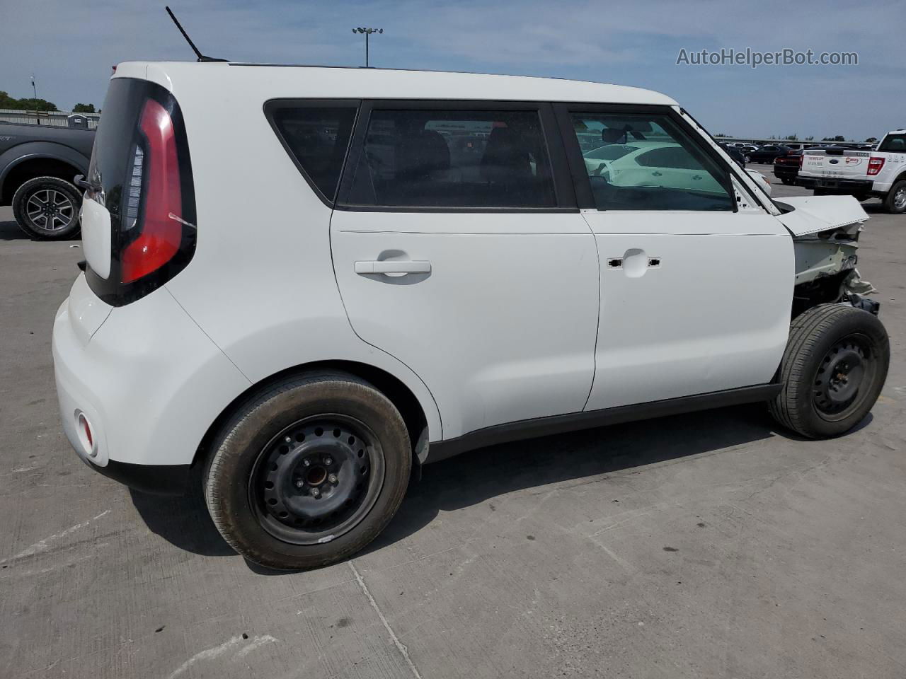 2019 Kia Soul + Белый vin: KNDJP3A59K7654775