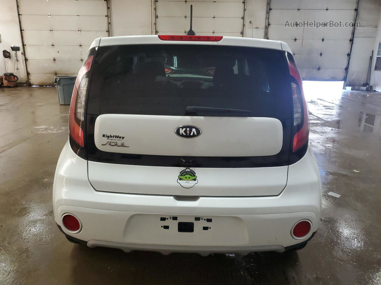 2019 Kia Soul + White vin: KNDJP3A59K7693107