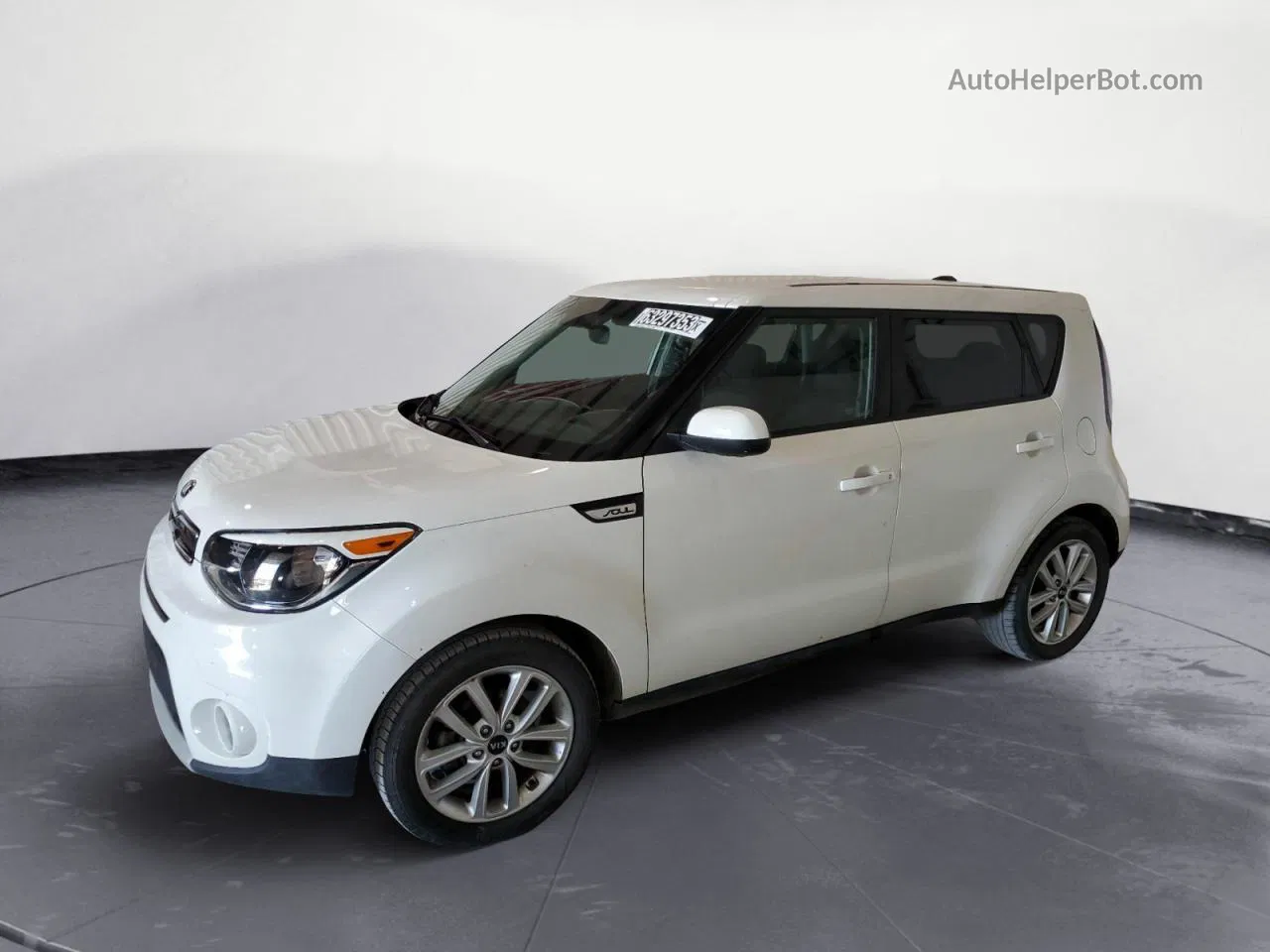 2019 Kia Soul + White vin: KNDJP3A5XK7917954