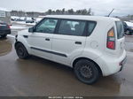 2010 Kia Soul   White vin: KNDJT2A10A7028095