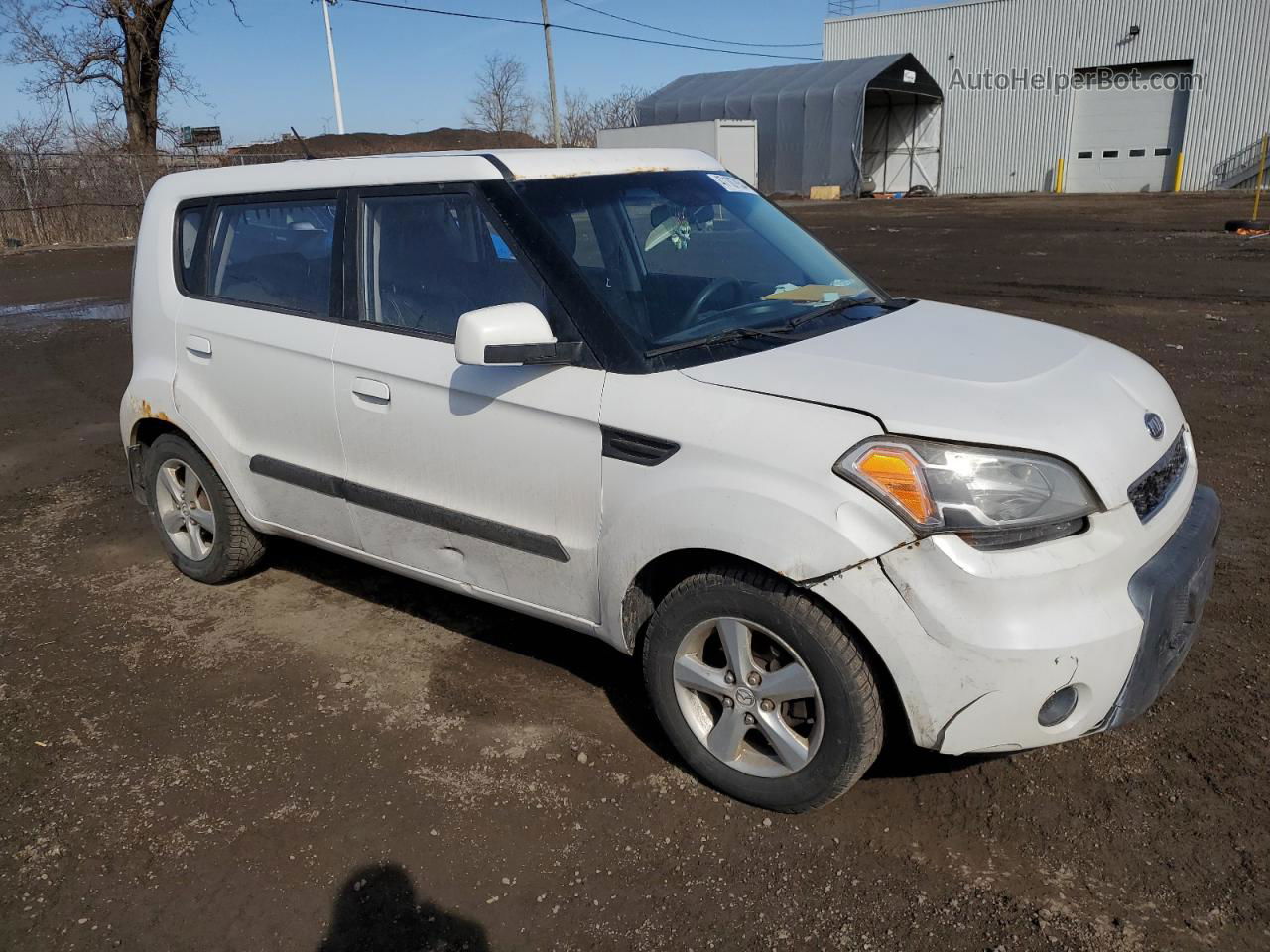 2010 Kia Soul  White vin: KNDJT2A10A7121151