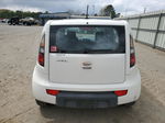 2010 Kia Soul  White vin: KNDJT2A11A7030325