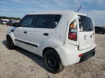 2010 Kia Soul  White vin: KNDJT2A14A7167663